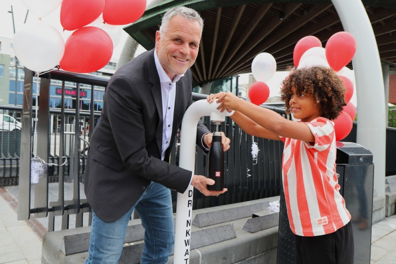 Gratis water tappen op nog meer plekken in Enschede