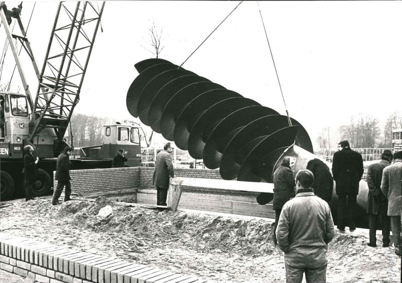 Roessinghsbleekweg krijgt na 52 jaar nieuwe vijzel